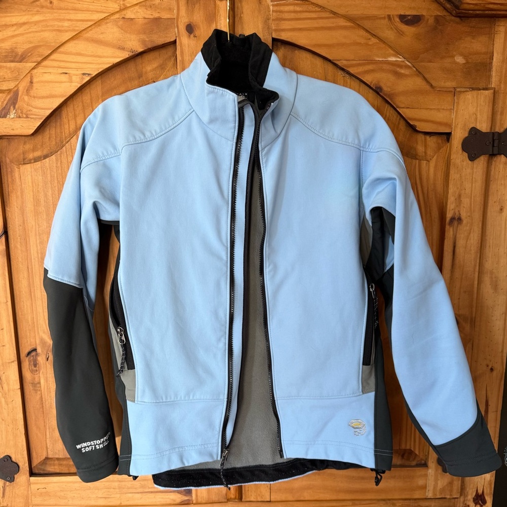 Mountain Hardwear Powder Blue and Black Softshell Jacket